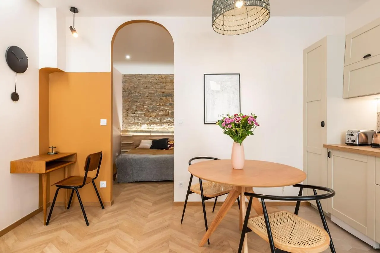 Les Cocon Des Pentes De La Soie Apartment Lyon