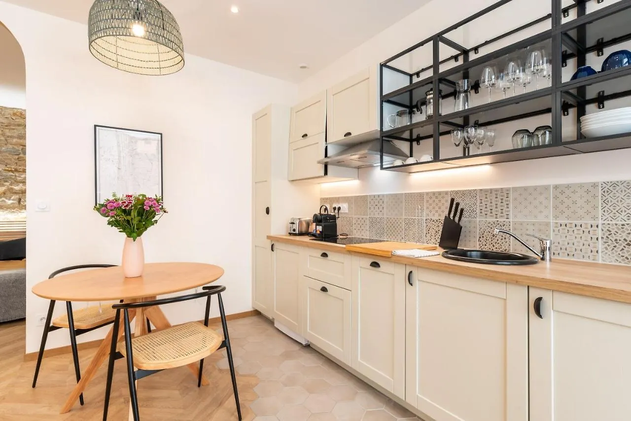 Les Cocon Des Pentes De La Soie Apartment Lyon 0*,